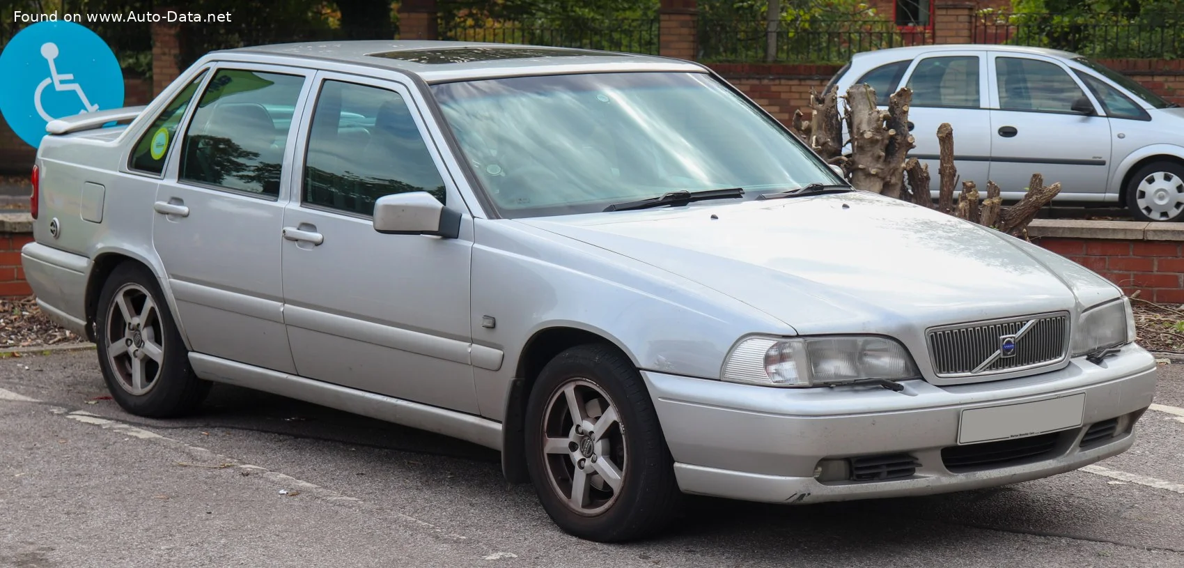 Volvo S70 2.0 (126 Hp)1996 - 2000 thumbnail 4