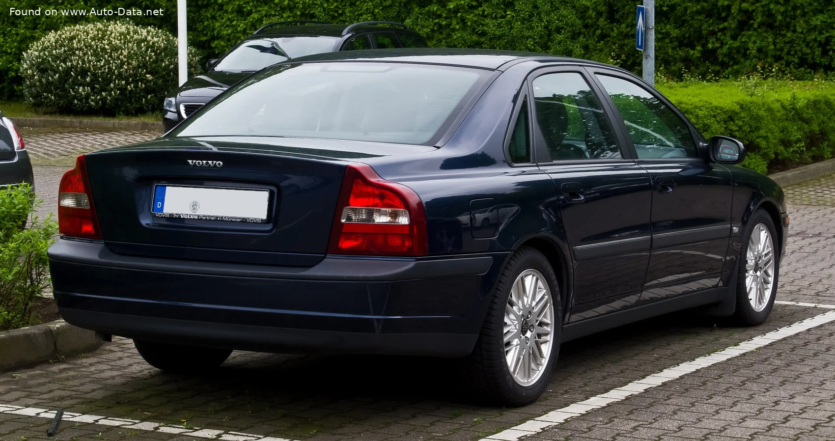 Volvo S80 2.0 20V T5 (226 Hp)1998 - 2000 thumbnail 2