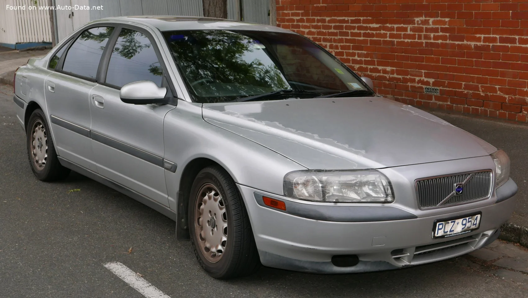 Volvo S80 2.0 20V T5 (226 Hp)1998 - 2000 thumbnail 3