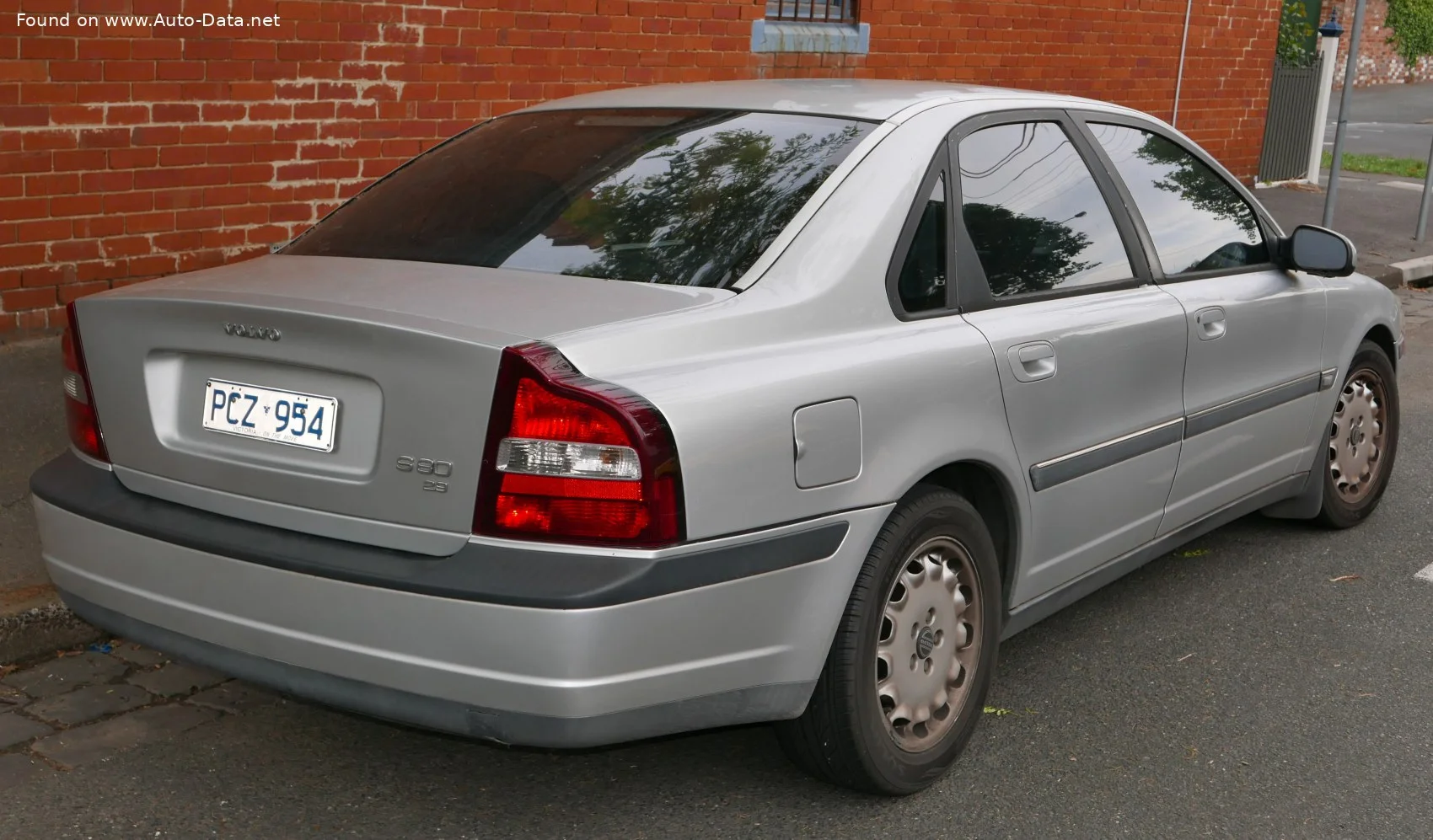 Volvo S80 2.0 20V T5 (226 Hp)1998 - 2000 thumbnail 4