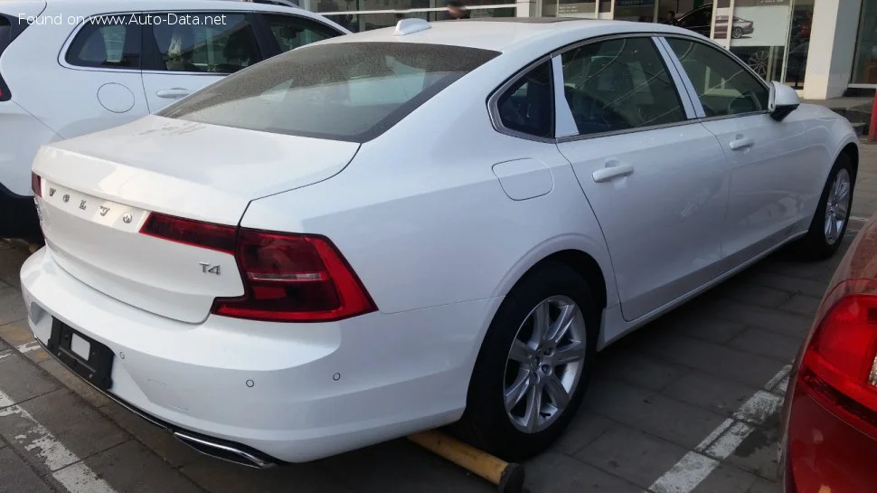 Volvo S90 2.0 T4 (190 Hp) Automatic2016 - 2020 thumbnail 2