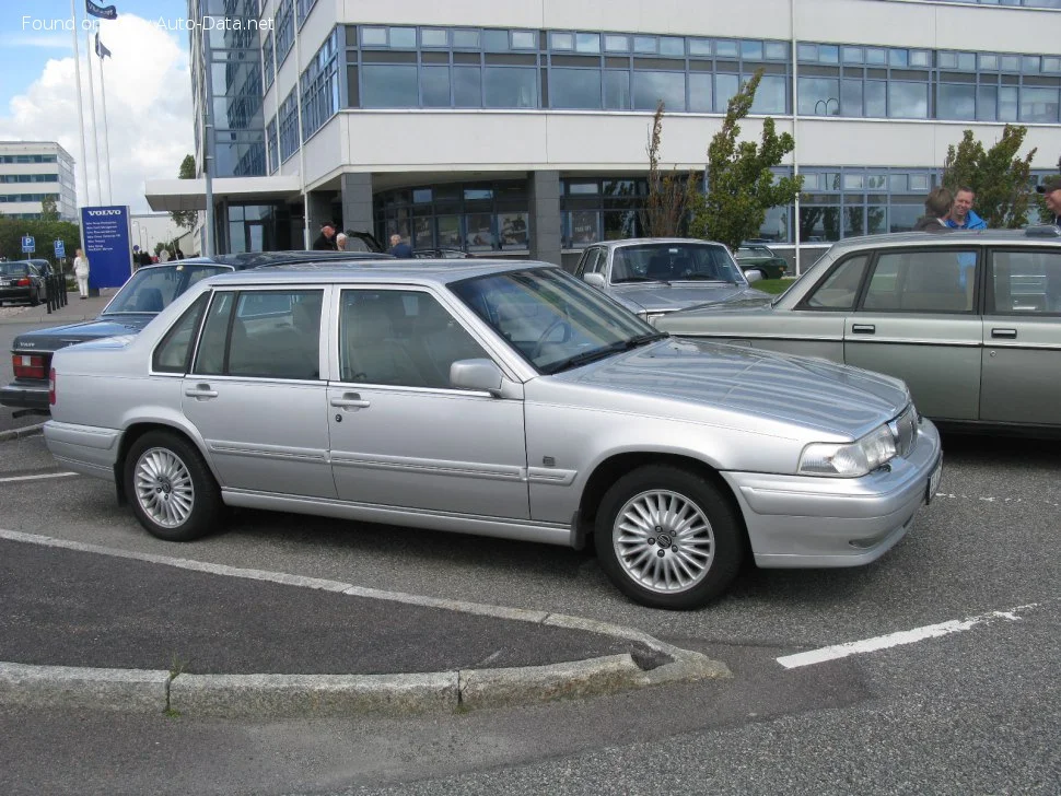 Volvo S90 2.9 24V (180 Hp)1997 - 1998 - 1
