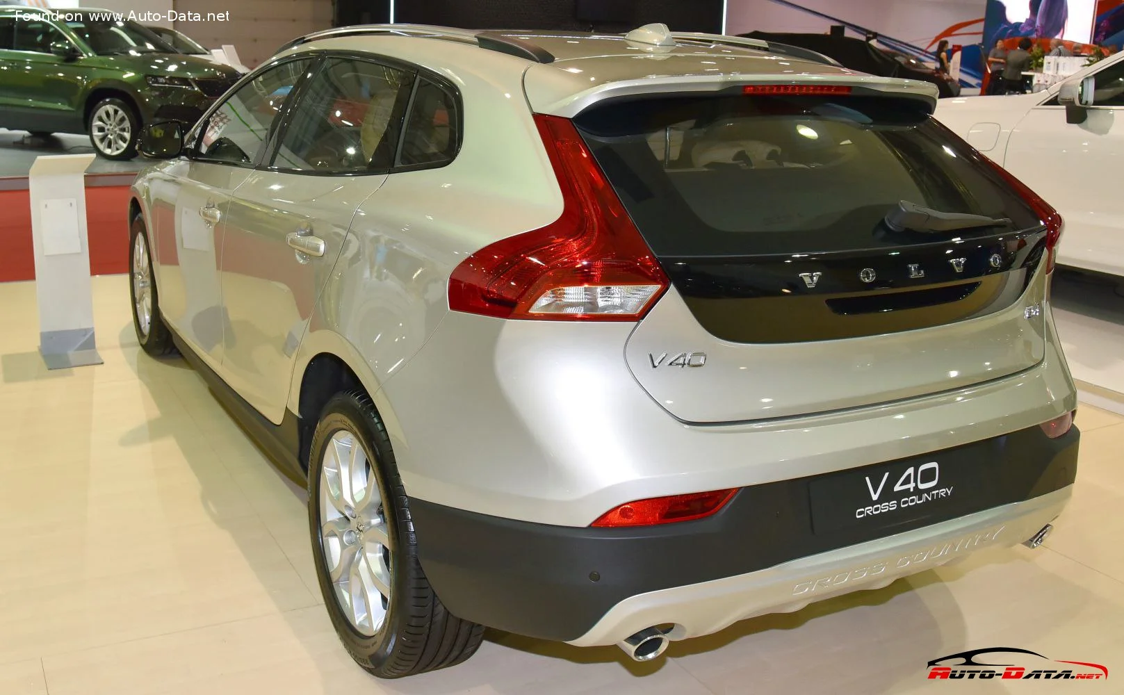 Volvo V40 1.5 T3 (152 Hp) Automatic2018 - 2020 thumbnail 14