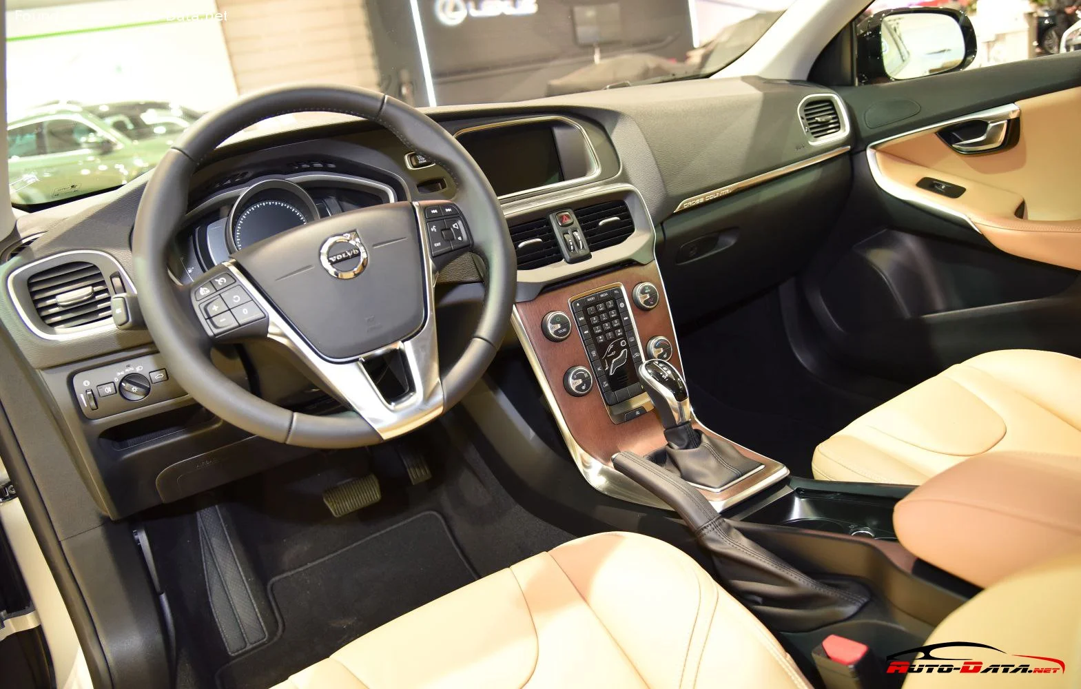 Volvo V40 1.5 T3 (152 Hp) Automatic2018 - 2020 thumbnail 17