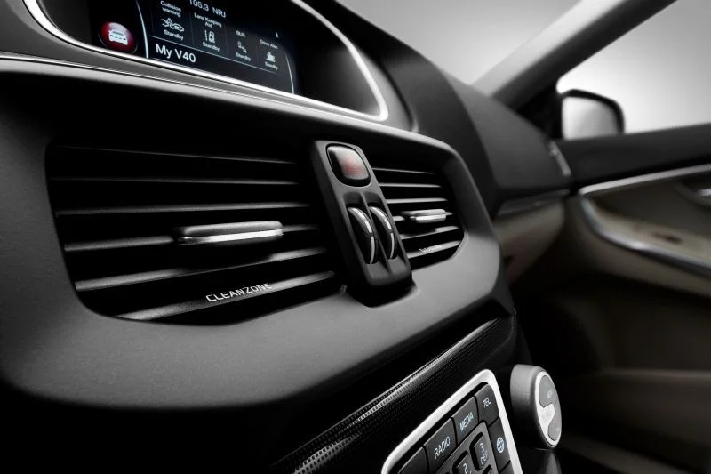 Volvo V40 1.5 T2 (122 Hp) Automatic2018 - 2020 thumbnail 3