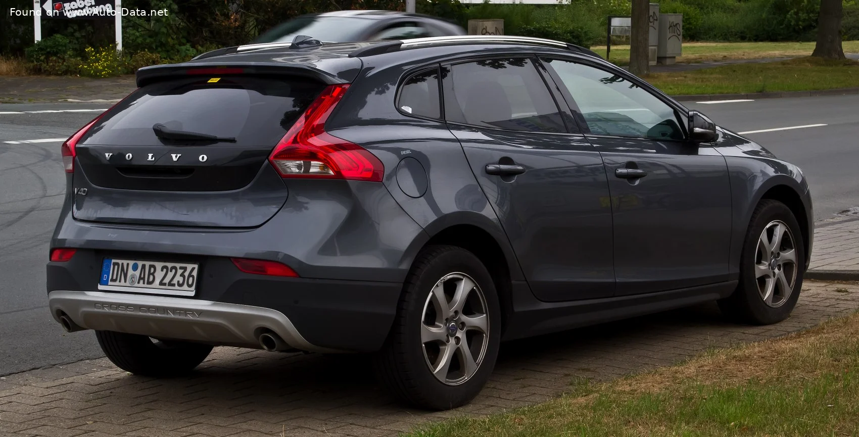 Volvo V40 1.5 T3 (152 Hp) Automatic2015 - 2016 thumbnail 9