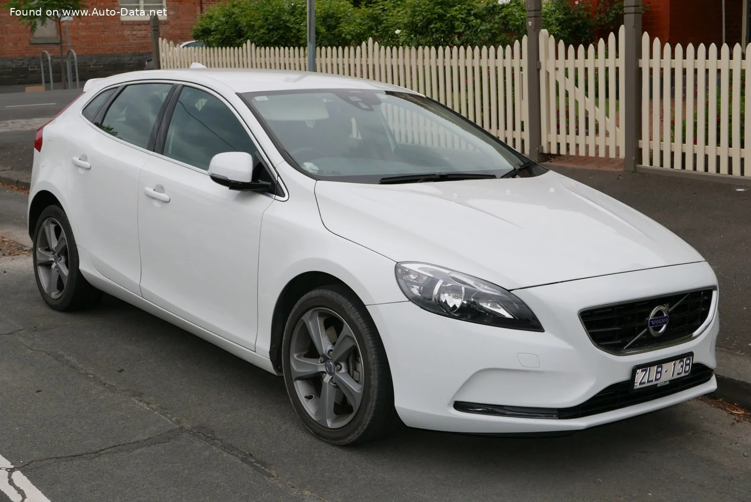Volvo V40 Volvo V40 (2012)