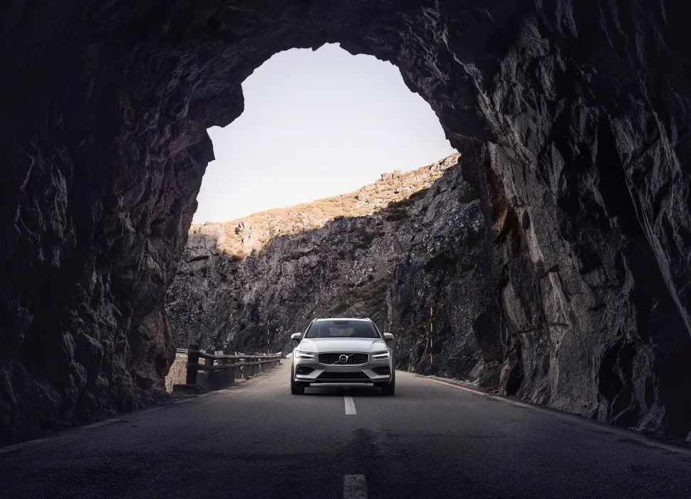 Volvo V60 2.0 B4 (197 Hp) Mild Hybrid AWD Geartronic2020 - 2021 thumbnail 11