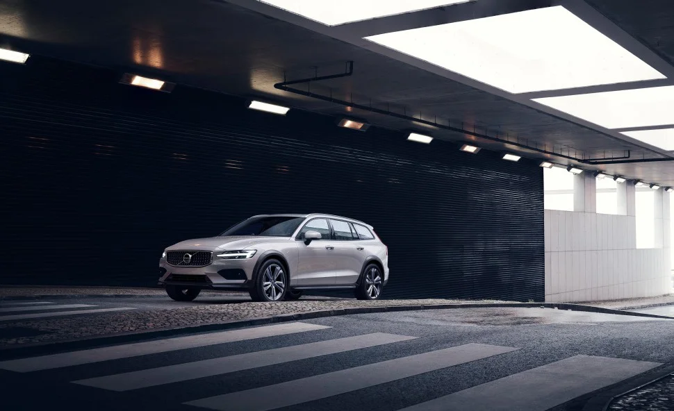 Volvo V60 2.0 B4 (197 Hp) Mild Hybrid AWD Geartronic2020 - 2021 thumbnail 17