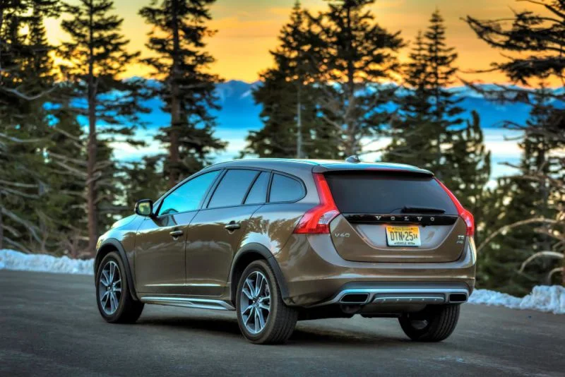 Volvo V60 2.0 D3 (150 Hp)2015 - 2018 thumbnail 2