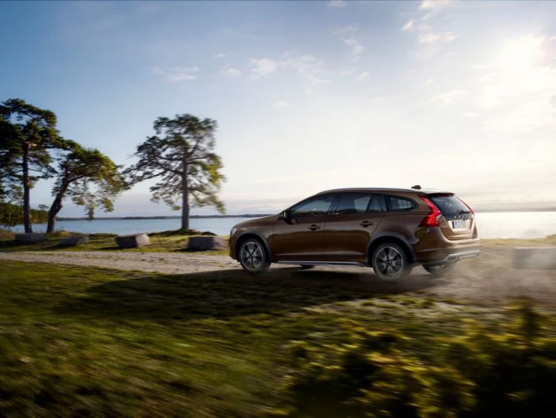 Volvo V60 2.0 D3 (150 Hp)2015 - 2018 thumbnail 6