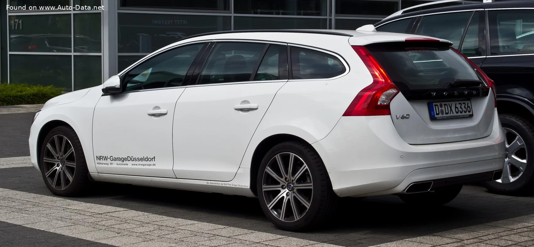 Volvo V60 1.5 T2 (122 Hp) Automatic2016 - 2018 thumbnail 5