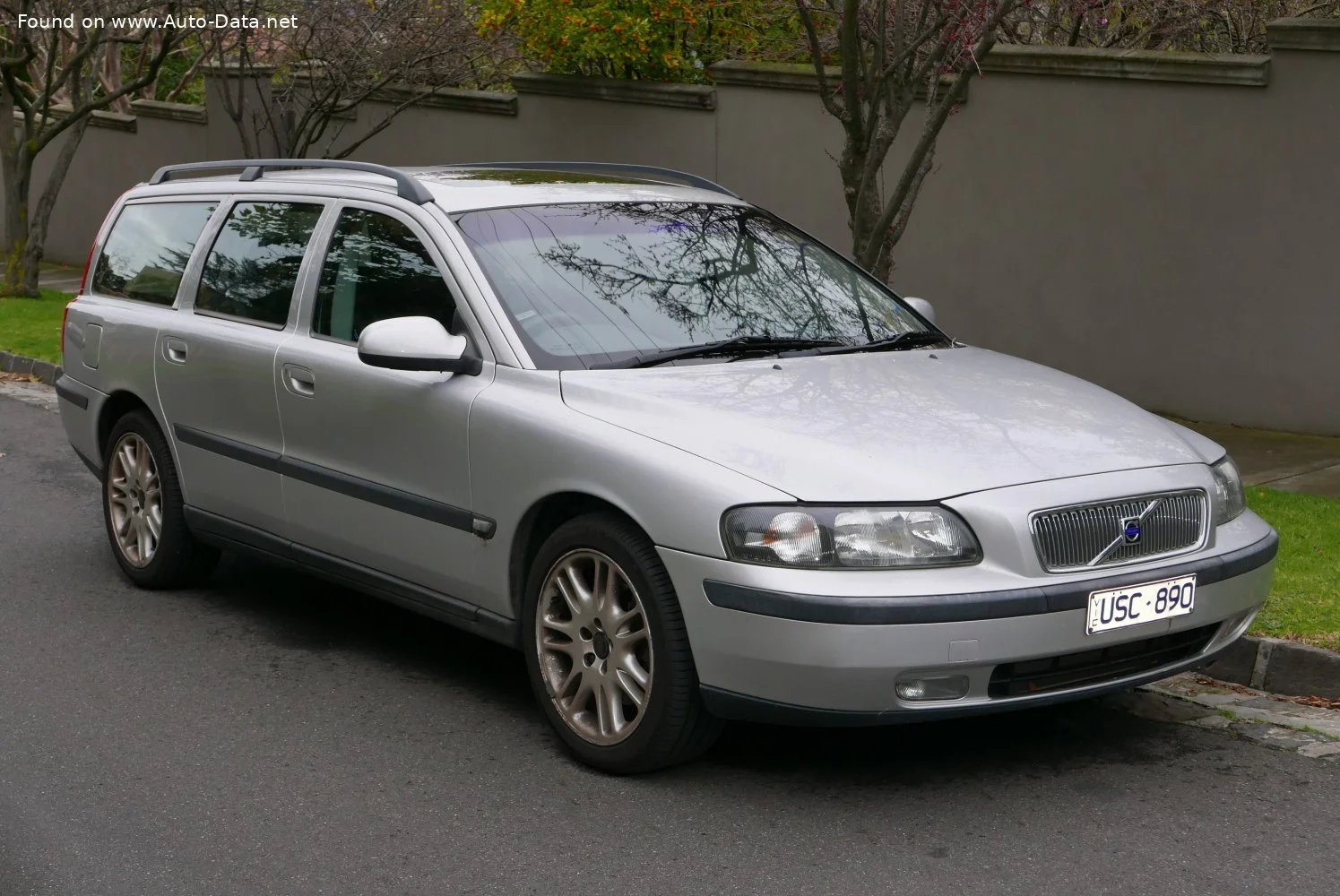 Volvo V70 Volvo V70 II