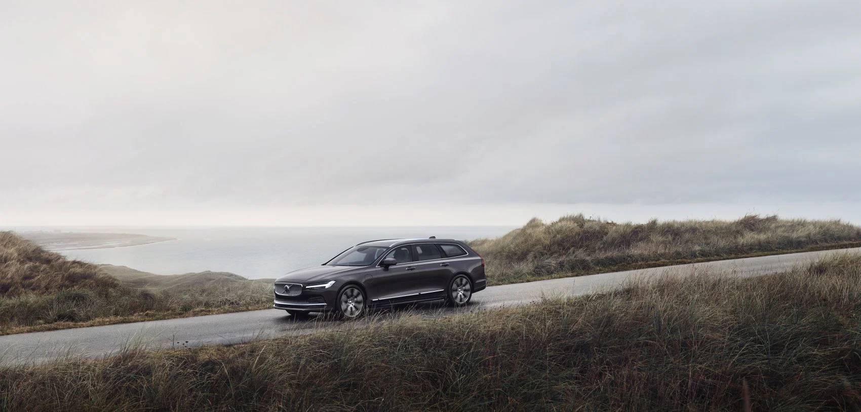 Volvo V90 2.0 B4 (197 Hp) Mild Hybrid Automatic2020 - thumbnail 2