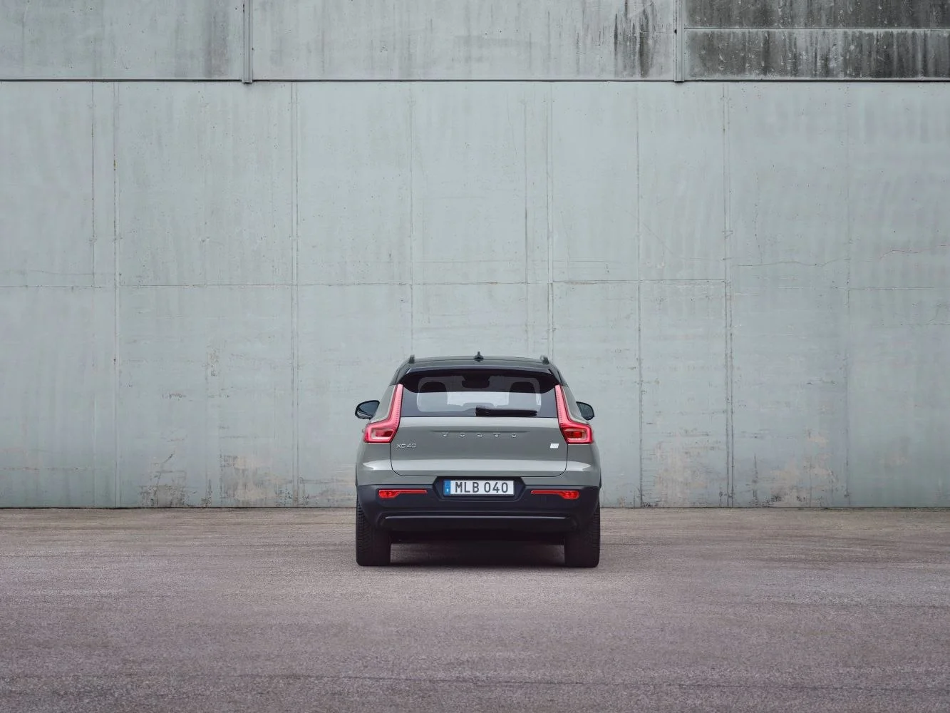 Volvo XC40 1.5 T2 (129 Hp)2022 - thumbnail 7