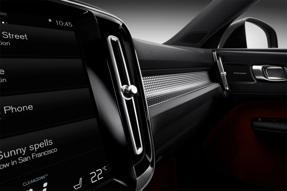 Volvo XC40 1.5 Recharge Plug-in Hybrid T4 (211 Hp) DCTH2020 - 2022 thumbnail 12