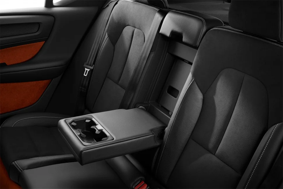 Volvo XC40 1.5 Recharge Plug-in Hybrid T4 (211 Hp) DCTH2020 - 2022 thumbnail 13