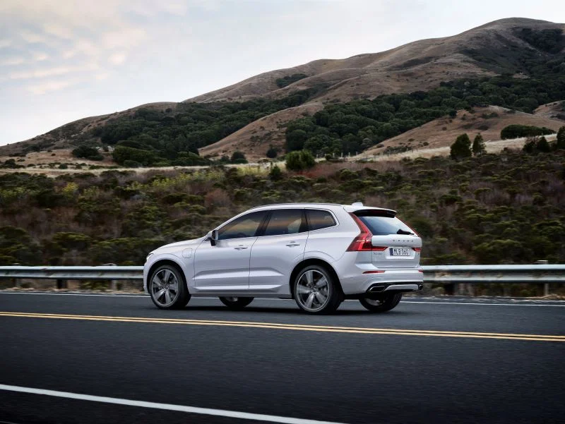Volvo XC60 2.0 B4 (197 Hp) Mild Hybrid Automatic2020 - 2021 thumbnail 15