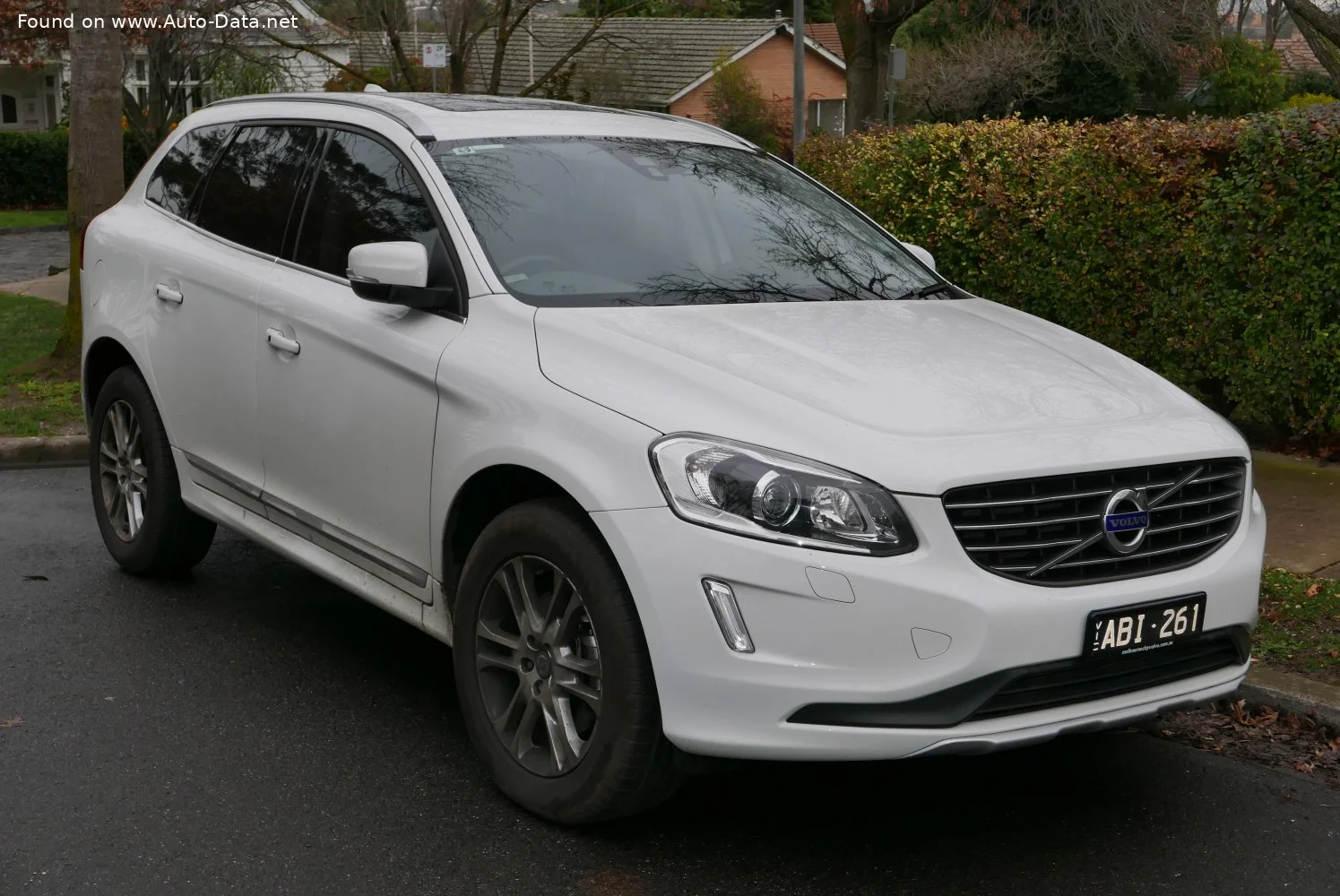 Volvo XC60 2.0 D3 (136 Hp) Automatic2013 - 2015 thumbnail 11