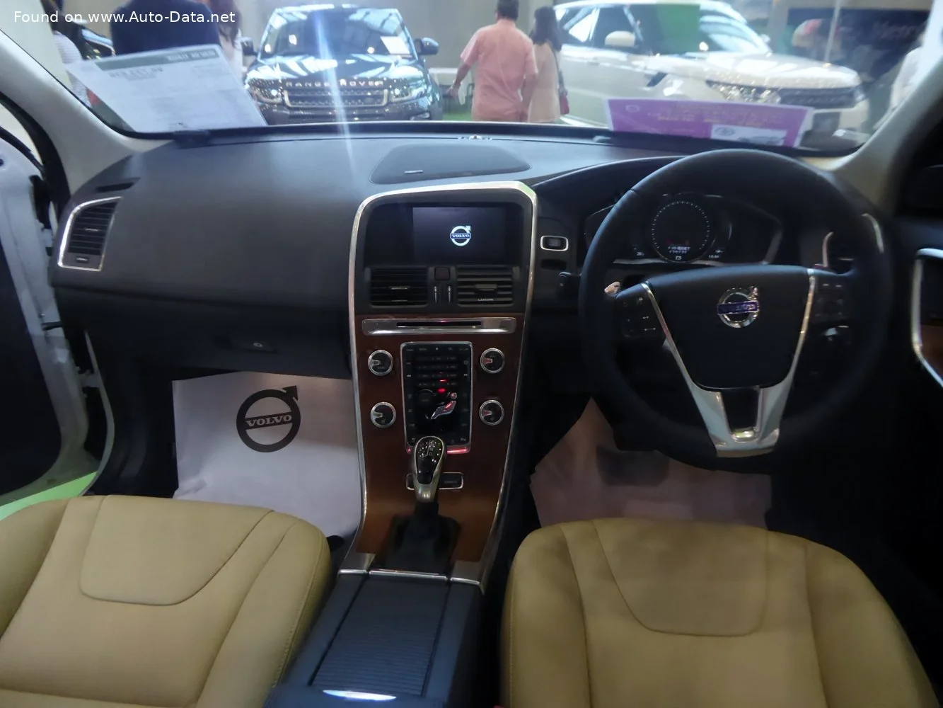 Volvo XC60 2.0 D3 (136 Hp) Automatic2013 - 2015 thumbnail 16