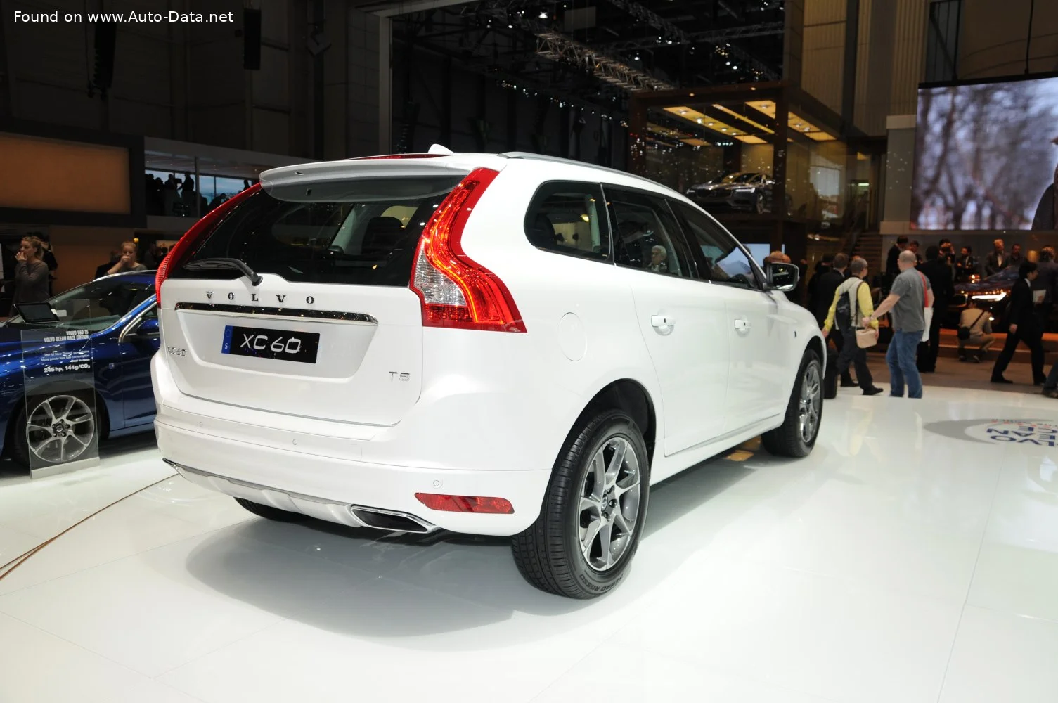 Volvo XC60 2.0 D3 (136 Hp) Automatic2013 - 2015 thumbnail 5