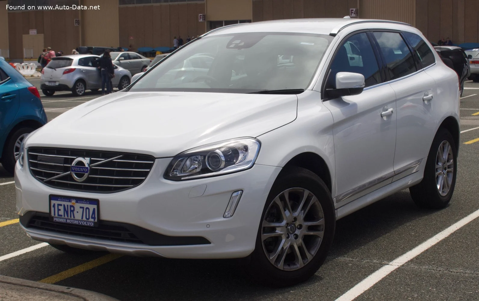 Volvo XC60 2.0 D3 (136 Hp) Automatic2013 - 2015 thumbnail 8
