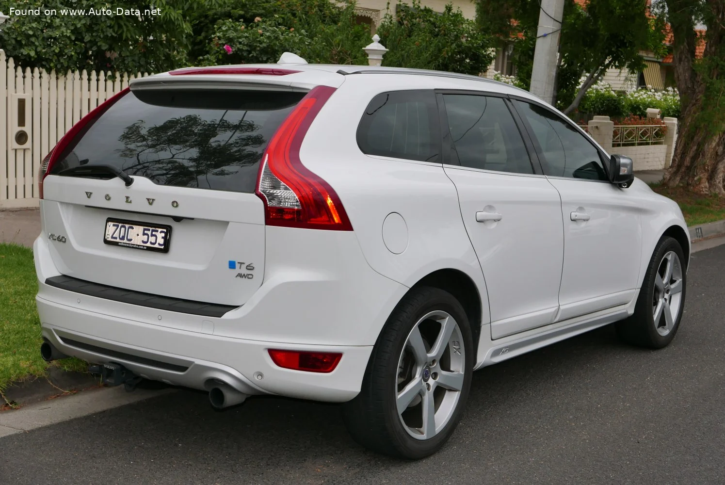 Volvo XC60 2.0 D3 (163 Hp)2012 - 2013 thumbnail 4