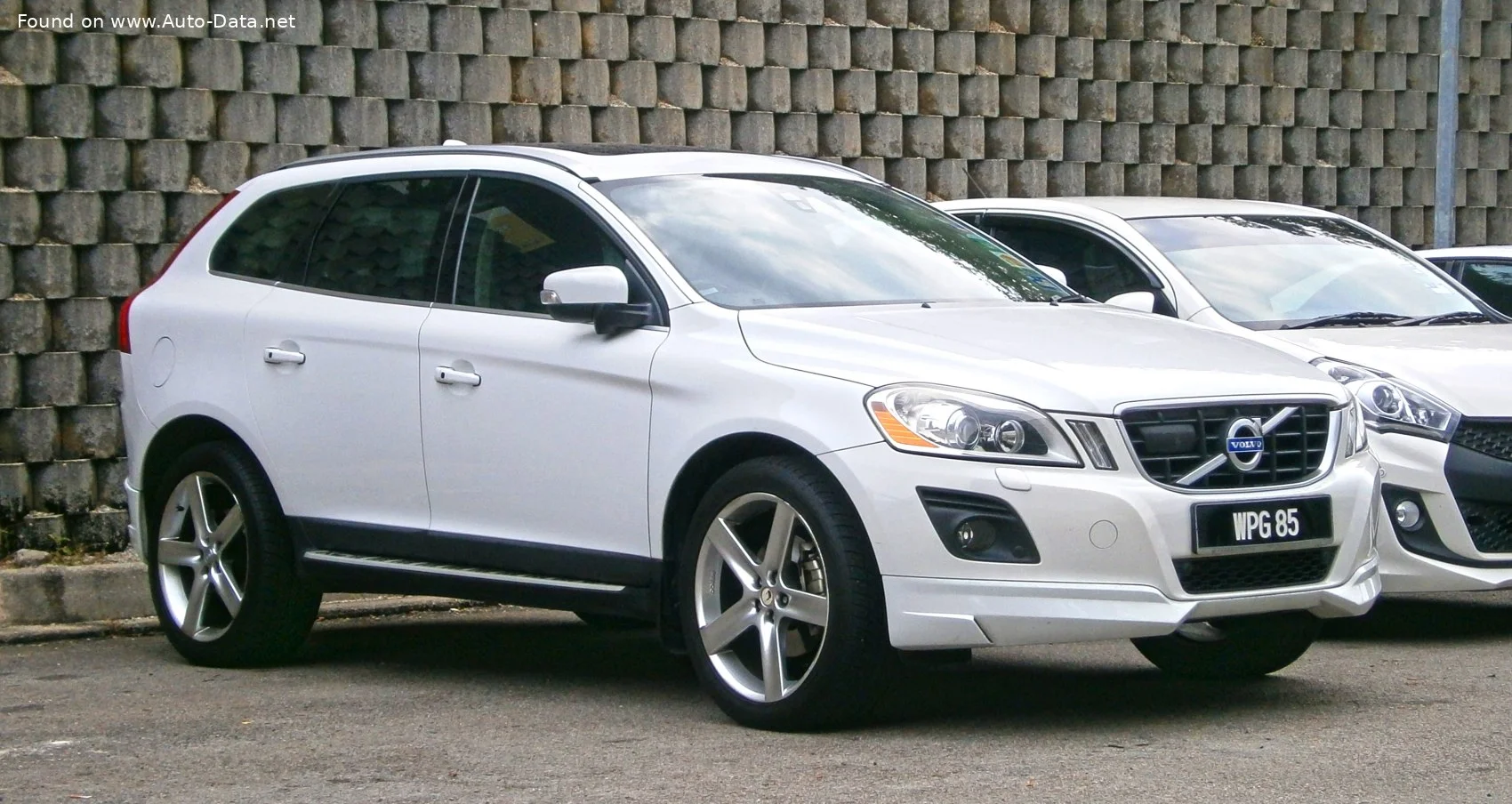 Volvo XC60 2.0 D3 (163 Hp)2012 - 2013 thumbnail 9