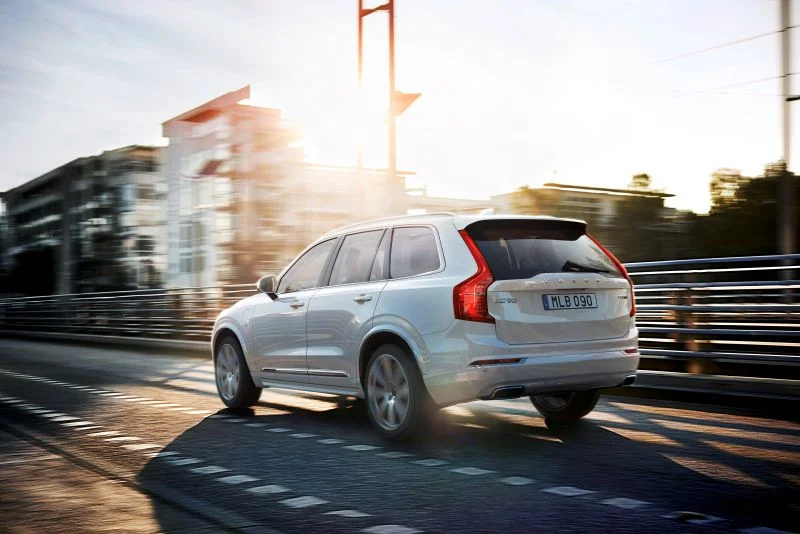 Volvo XC90 2.0 D4 (190 Hp) Automatic2015 - 2018 thumbnail 2