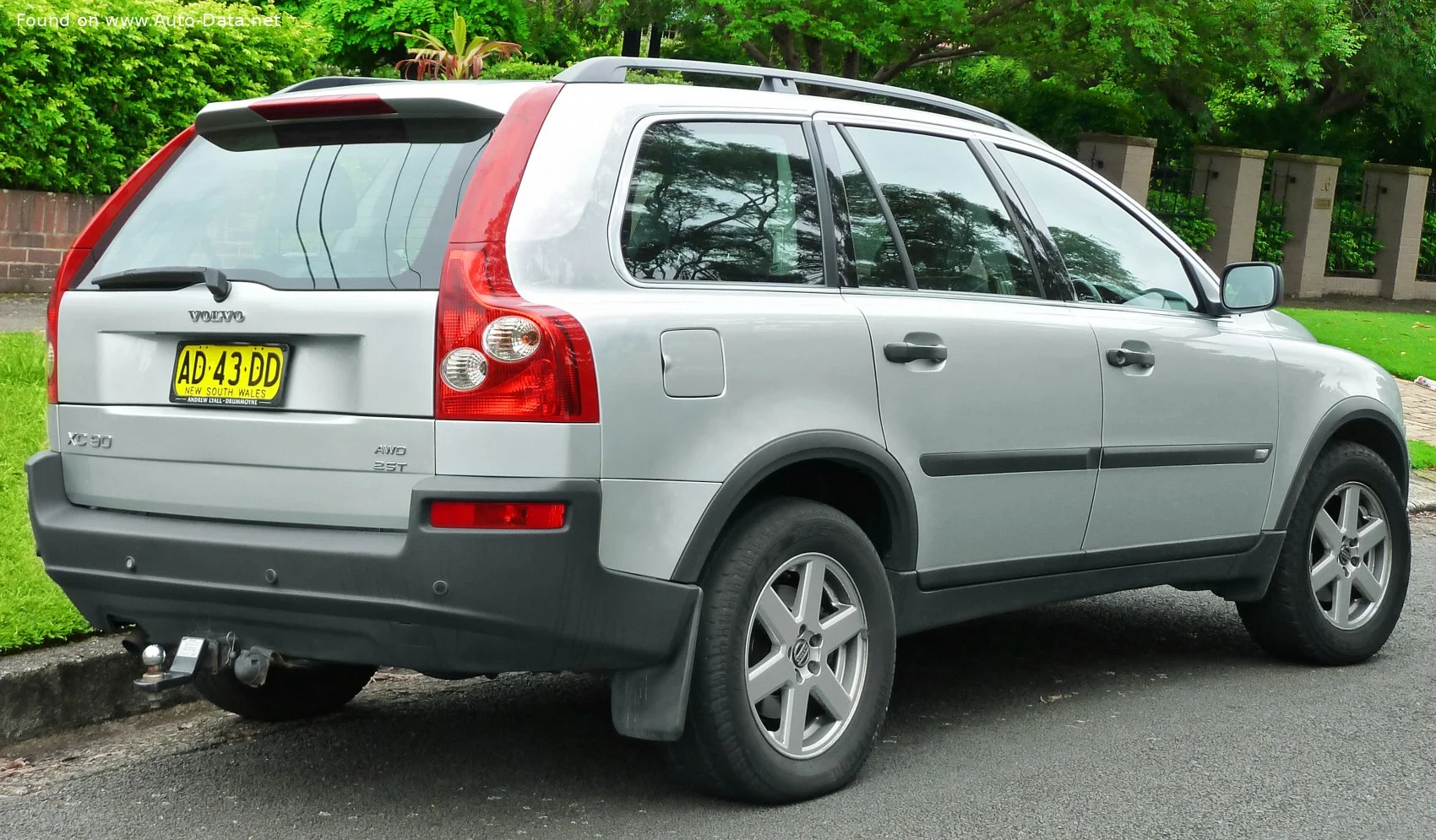 Volvo XC90 2.4 D3 (163 Hp)2002 - 2006 thumbnail 4