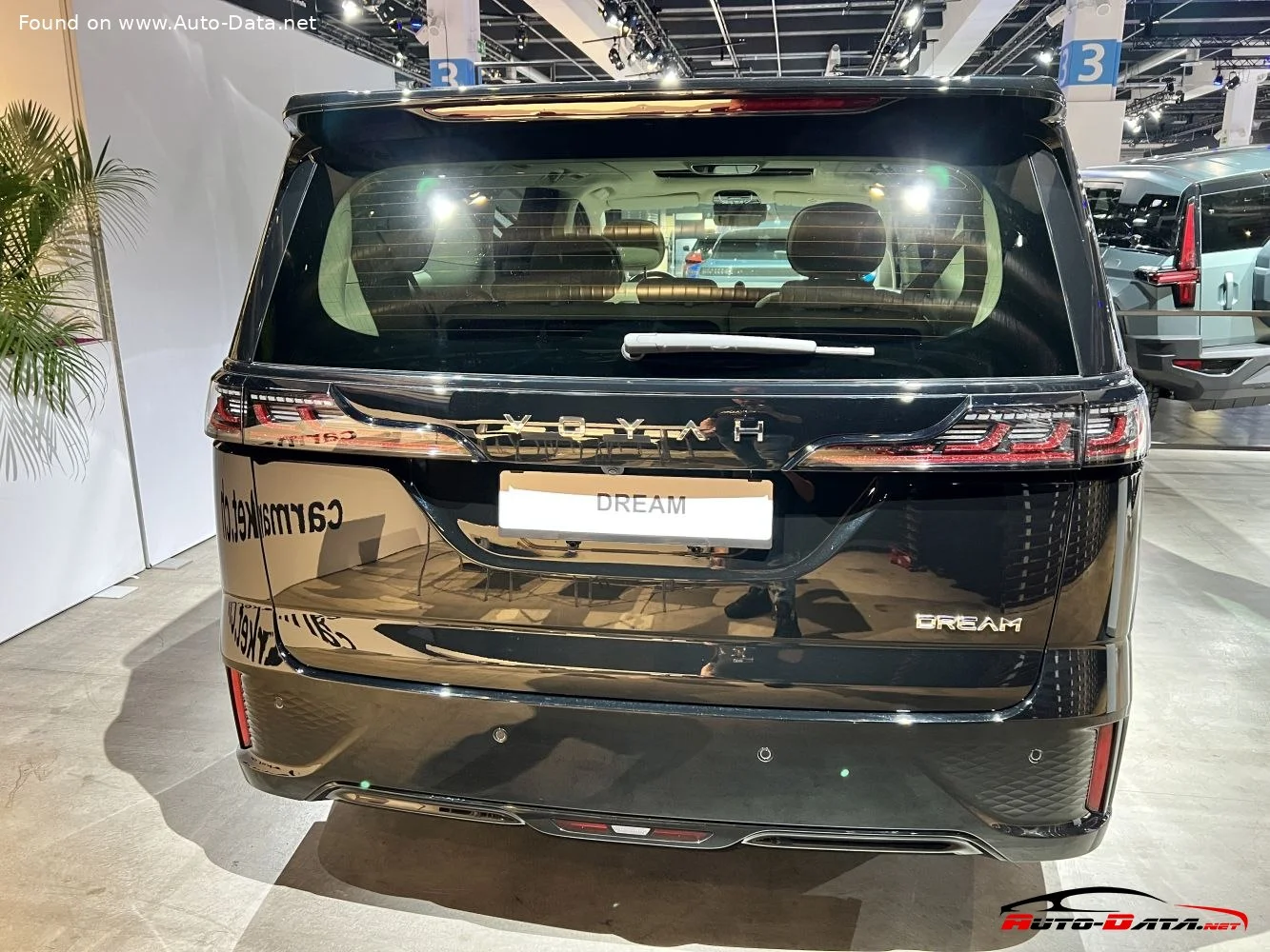 Voyah Dreamer 108.73 kWh (435 Hp) 4WD Electric2023 - 2024 thumbnail 12