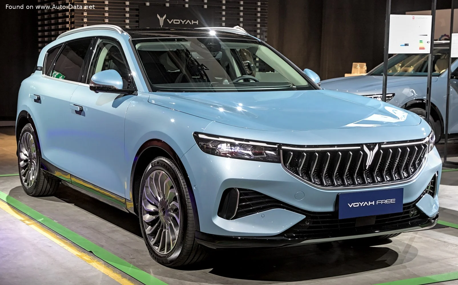 Voyah Free 106 kWh (490 Hp) 4WD Electric2022 - 2023 - 1