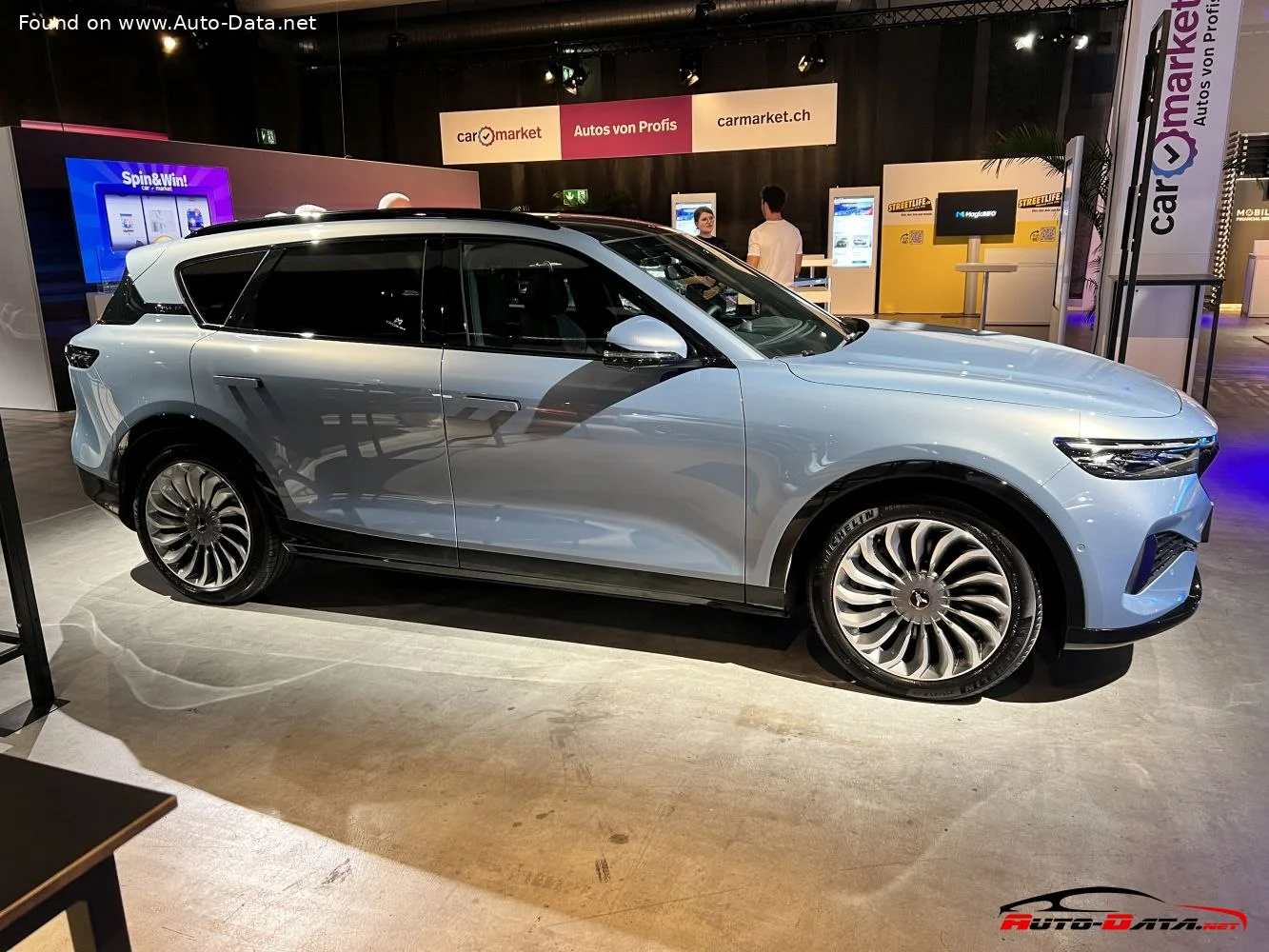 Voyah Free 106 kWh (490 Hp) 4WD Electric2022 - 2023 thumbnail 17
