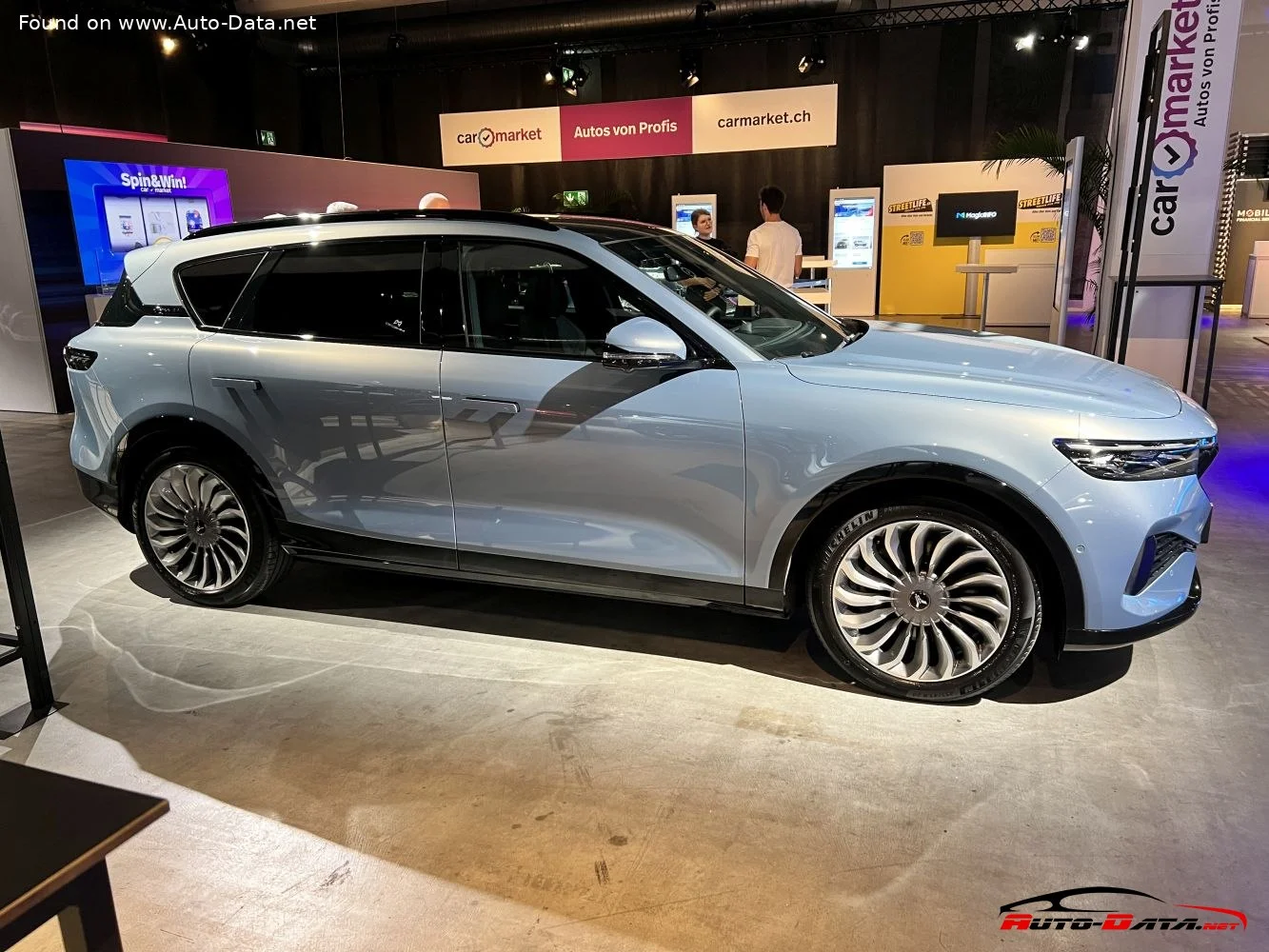 Voyah Free 106 kWh (490 Hp) 4WD Electric2022 - 2023 thumbnail 18