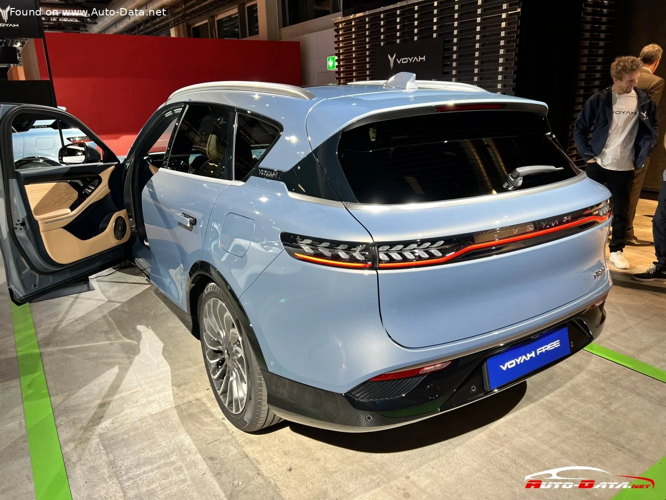 Voyah Free 106 kWh (490 Hp) 4WD Electric2022 - 2023 thumbnail 10