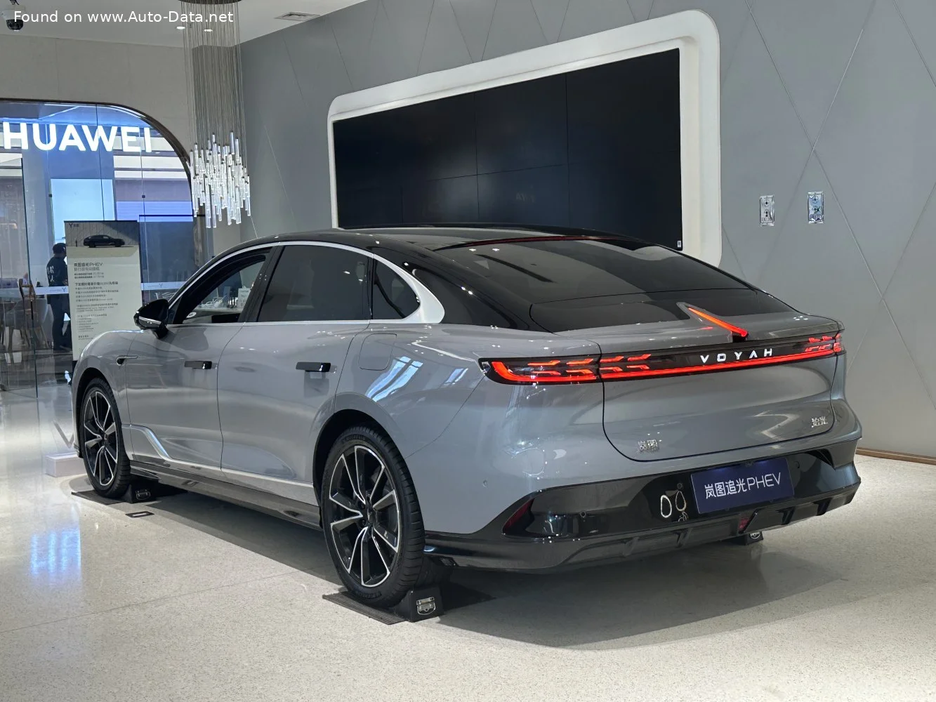 Voyah Passion 109 kWh (510 Hp) 4WD Electric2022 - thumbnail 7