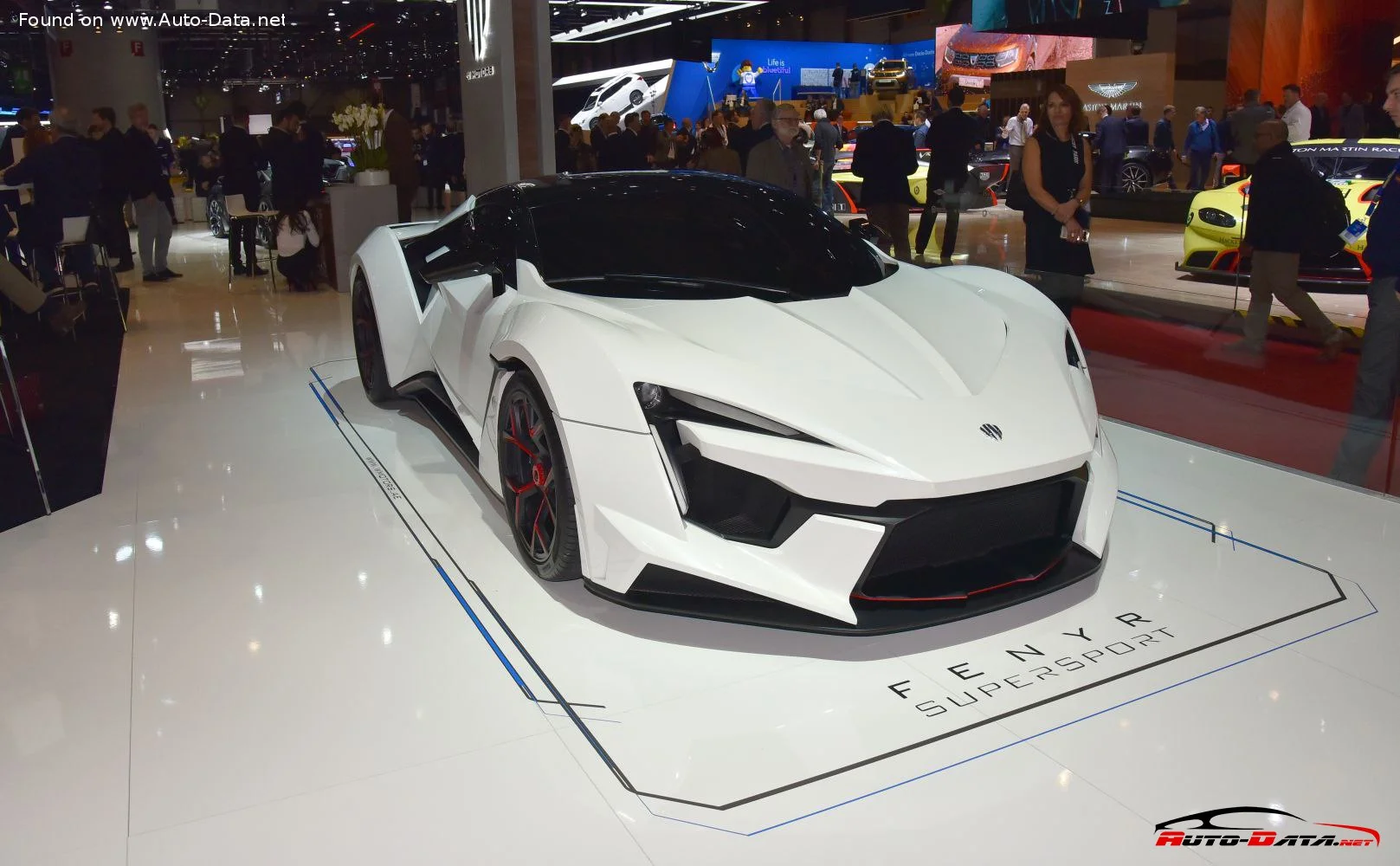W Motors Fenyr W Motors Fenyr SuperSport Concept thumbnail 2