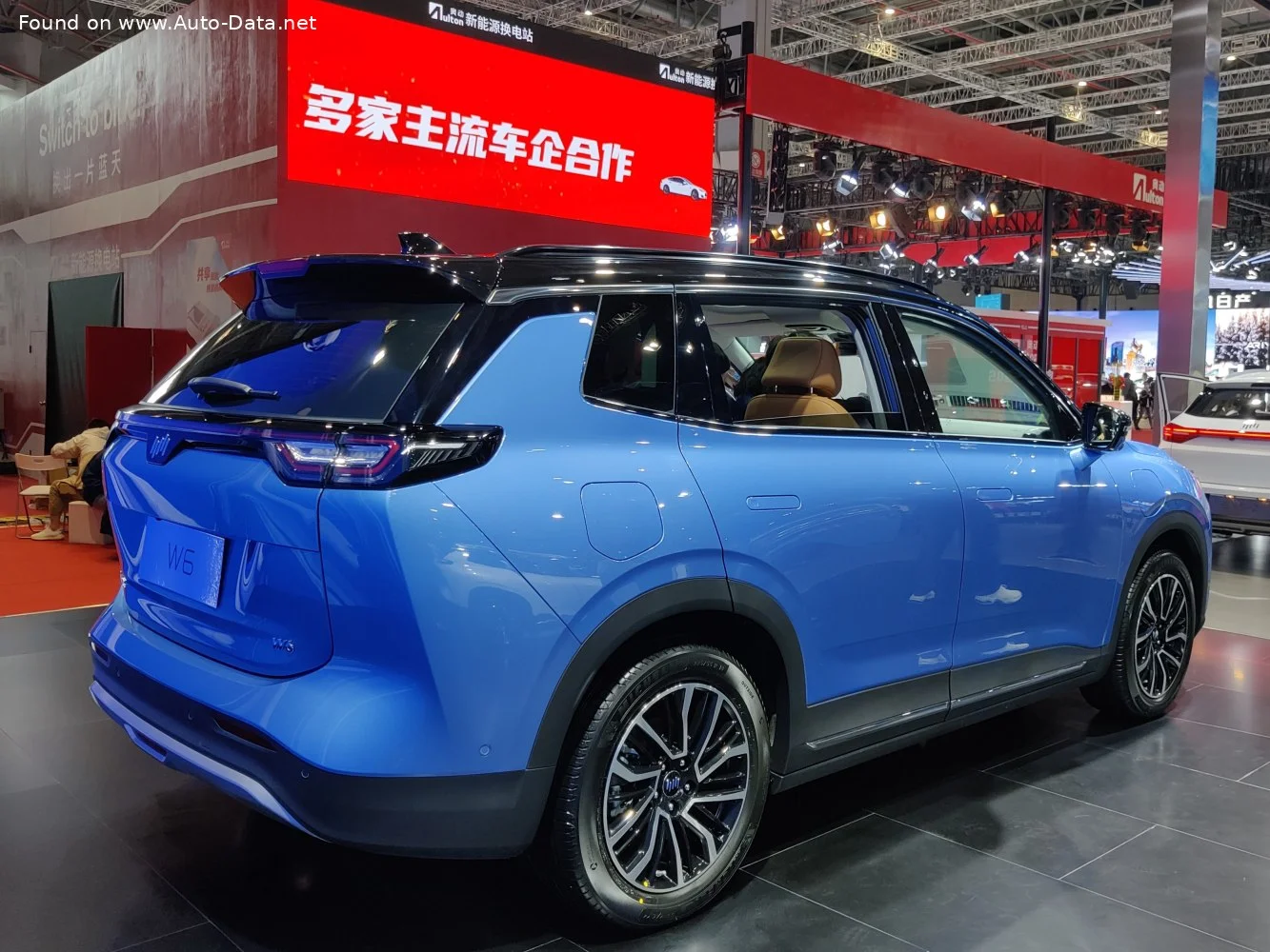Weltmeister W6 66.22 kWh (218 Hp) Electric2021 - 2022 thumbnail 4