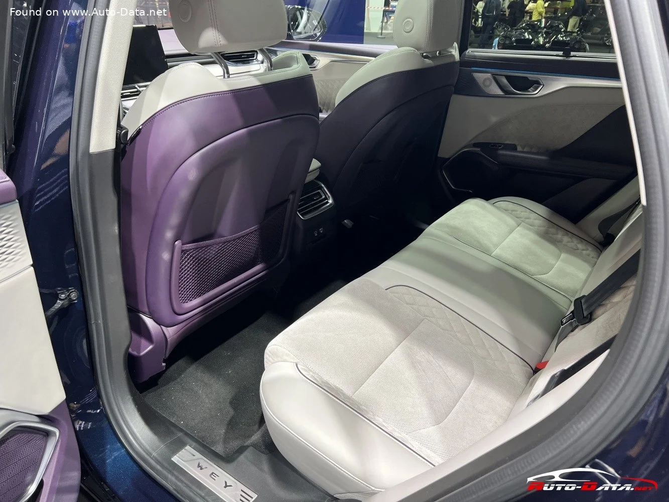 WEY Coffee 01 2.0T (476 Hp) Plug-in Hybrid AWD DCT2022 - 2023 thumbnail 4
