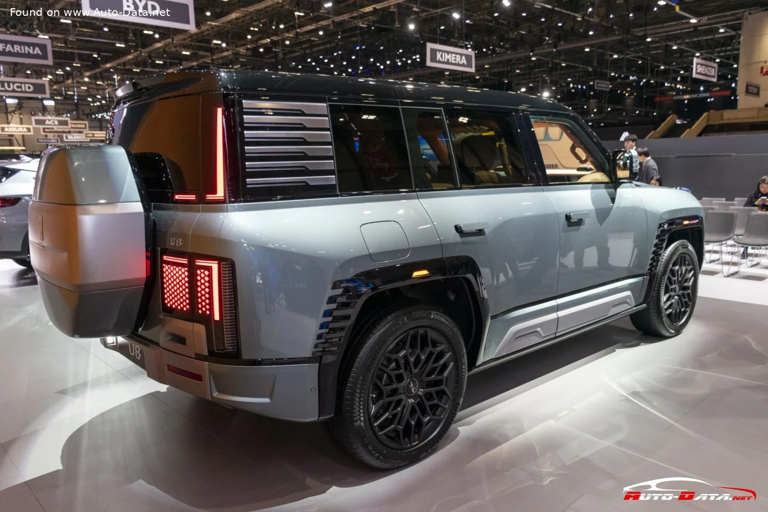 Yangwang U8 2.0T (1197 Hp) Extended Range Pure Electric 4WD2023 - thumbnail 11