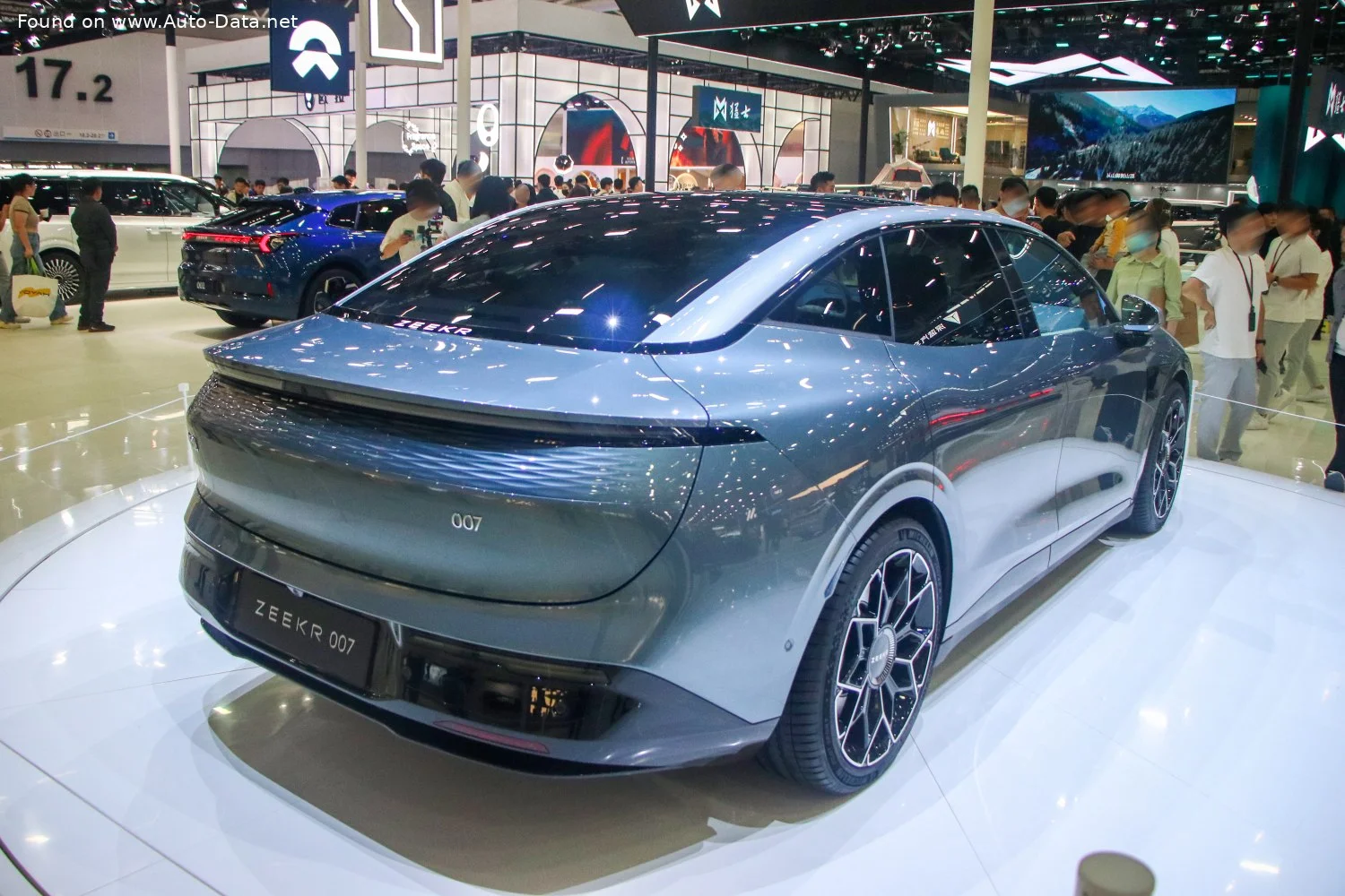 Zeekr 007 75 kWh (422 Hp) Single Motor Electric2023 - thumbnail 2