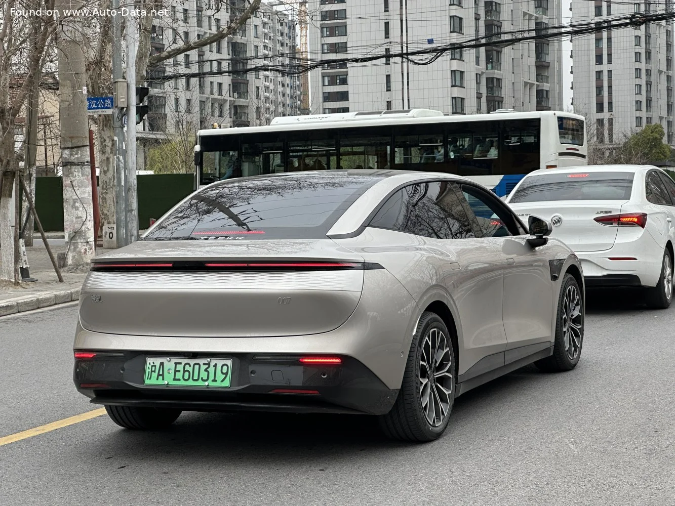 Zeekr 007 75 kWh (422 Hp) Single Motor Electric2023 - thumbnail 4