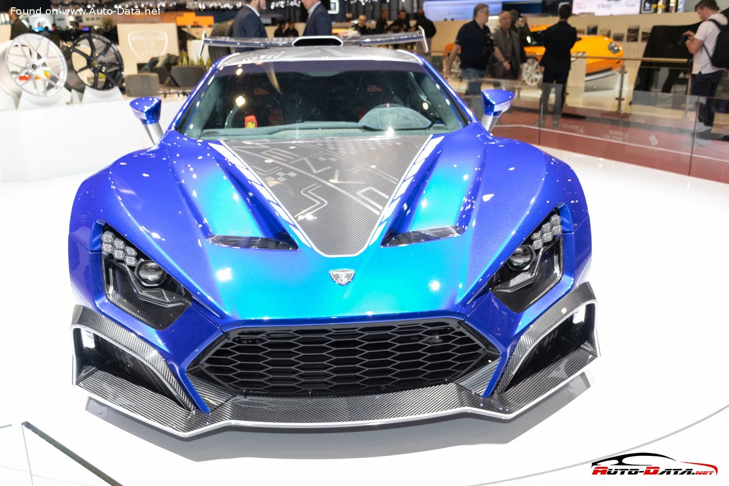 Zenvo TSR-S 5.8 V8 (1177 Hp) Automatic2018 - thumbnail 3
