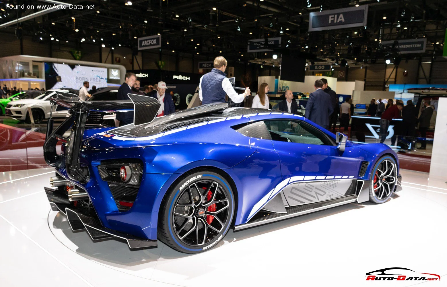 Zenvo TSR-S 5.8 V8 (1177 Hp) Automatic2018 - thumbnail 7