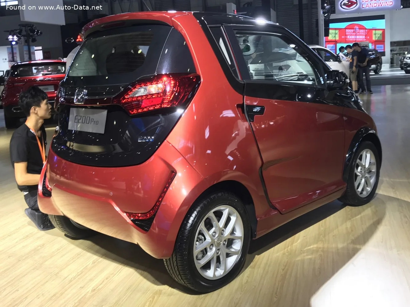 Zotye E200 24.5 kWh (82 Hp)2016 - thumbnail 9